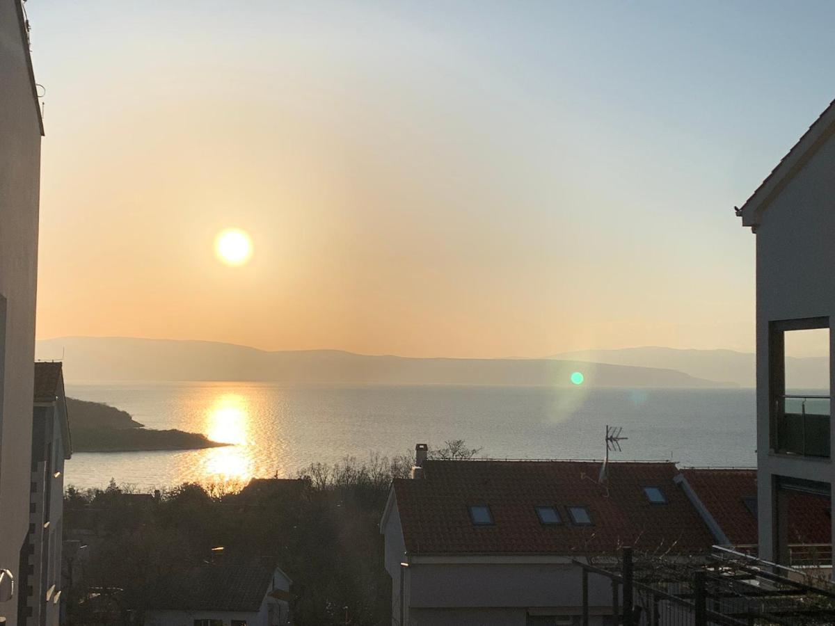 Villa Solis Lacus Modern Apartment - Private Heated Pool - Smart Tv Sky X - Free Parking Njivice Εξωτερικό φωτογραφία