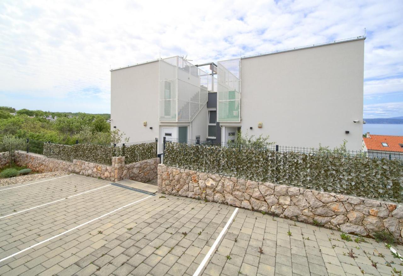 Villa Solis Lacus Modern Apartment - Private Heated Pool - Smart Tv Sky X - Free Parking Njivice Εξωτερικό φωτογραφία