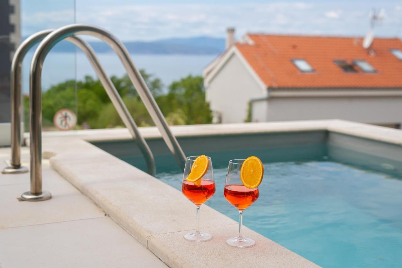 Villa Solis Lacus Modern Apartment - Private Heated Pool - Smart Tv Sky X - Free Parking Njivice Εξωτερικό φωτογραφία