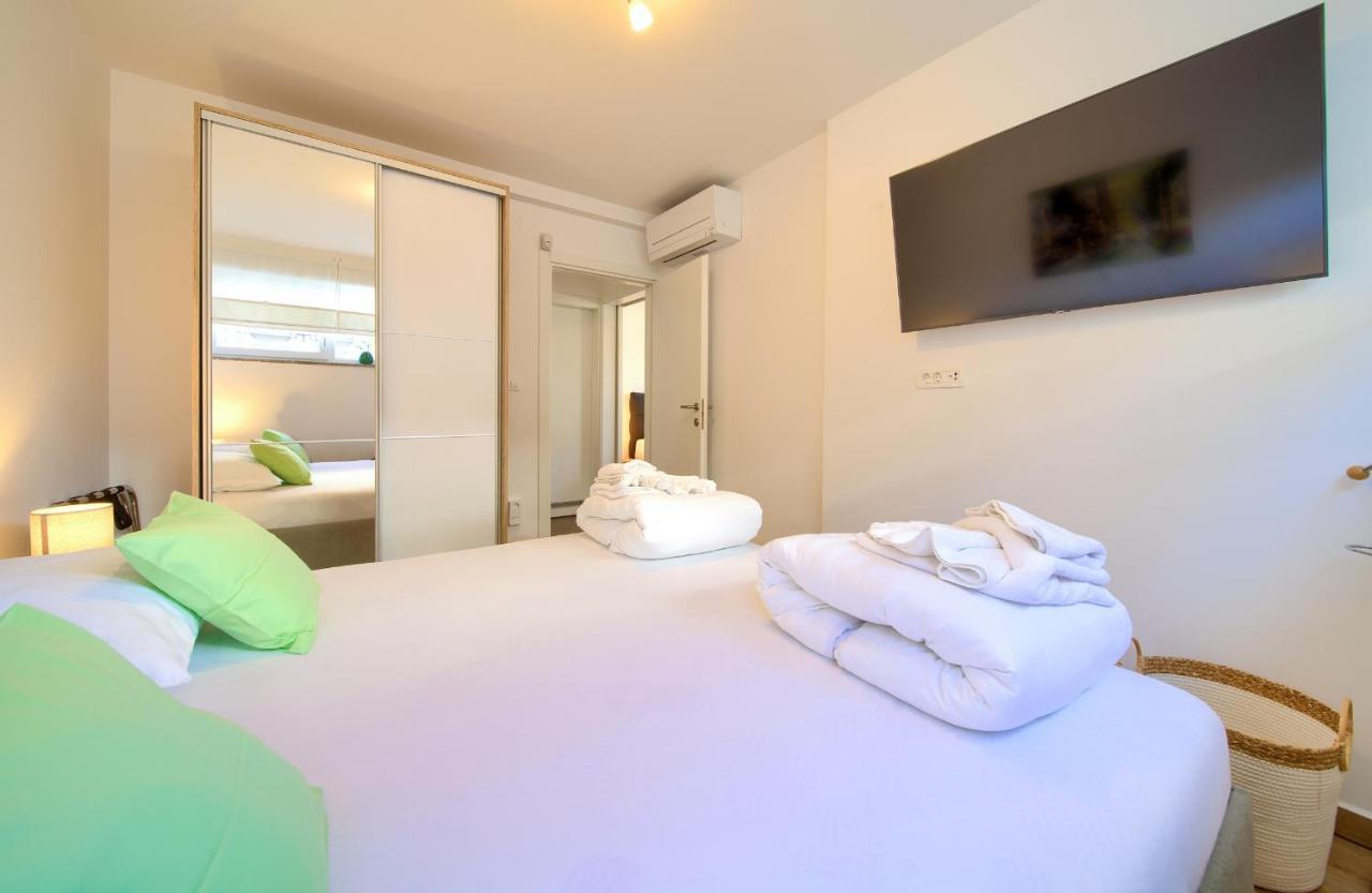Villa Solis Lacus Modern Apartment - Private Heated Pool - Smart Tv Sky X - Free Parking Njivice Εξωτερικό φωτογραφία