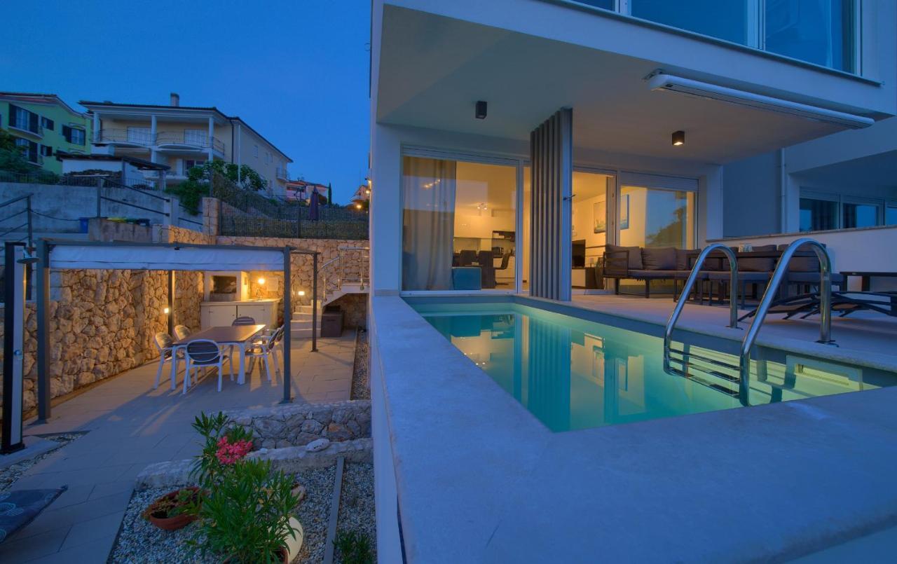 Villa Solis Lacus Modern Apartment - Private Heated Pool - Smart Tv Sky X - Free Parking Njivice Εξωτερικό φωτογραφία